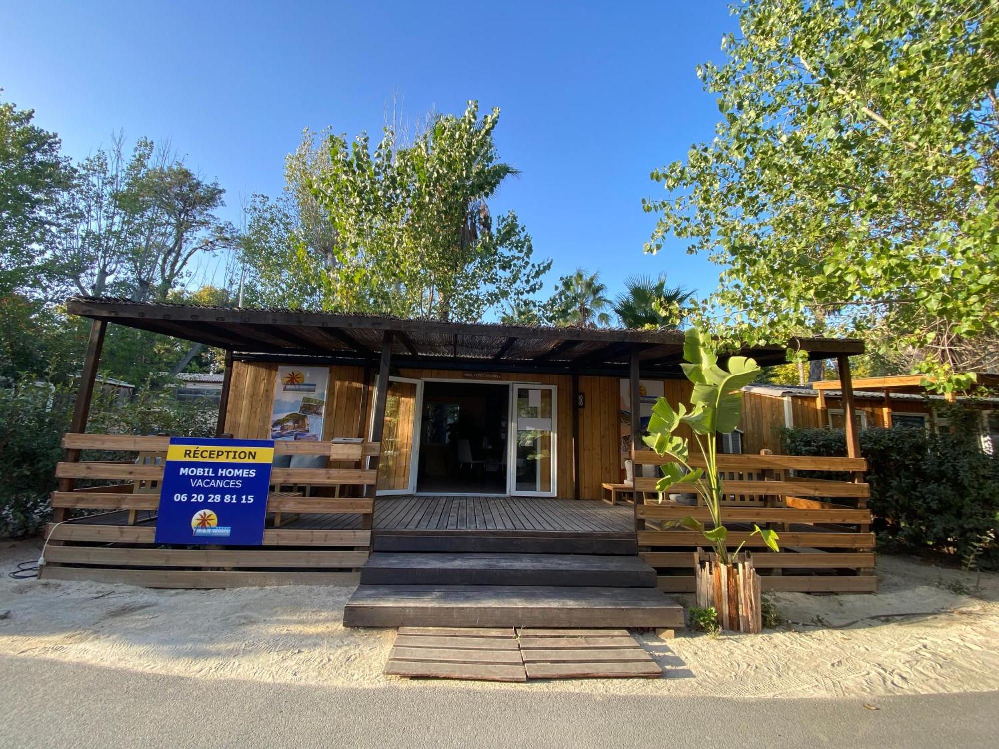 Mobil Homes Vacances Grimaud Kültér fotó